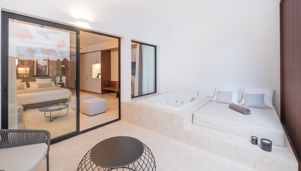 rooms-premium-swim-up