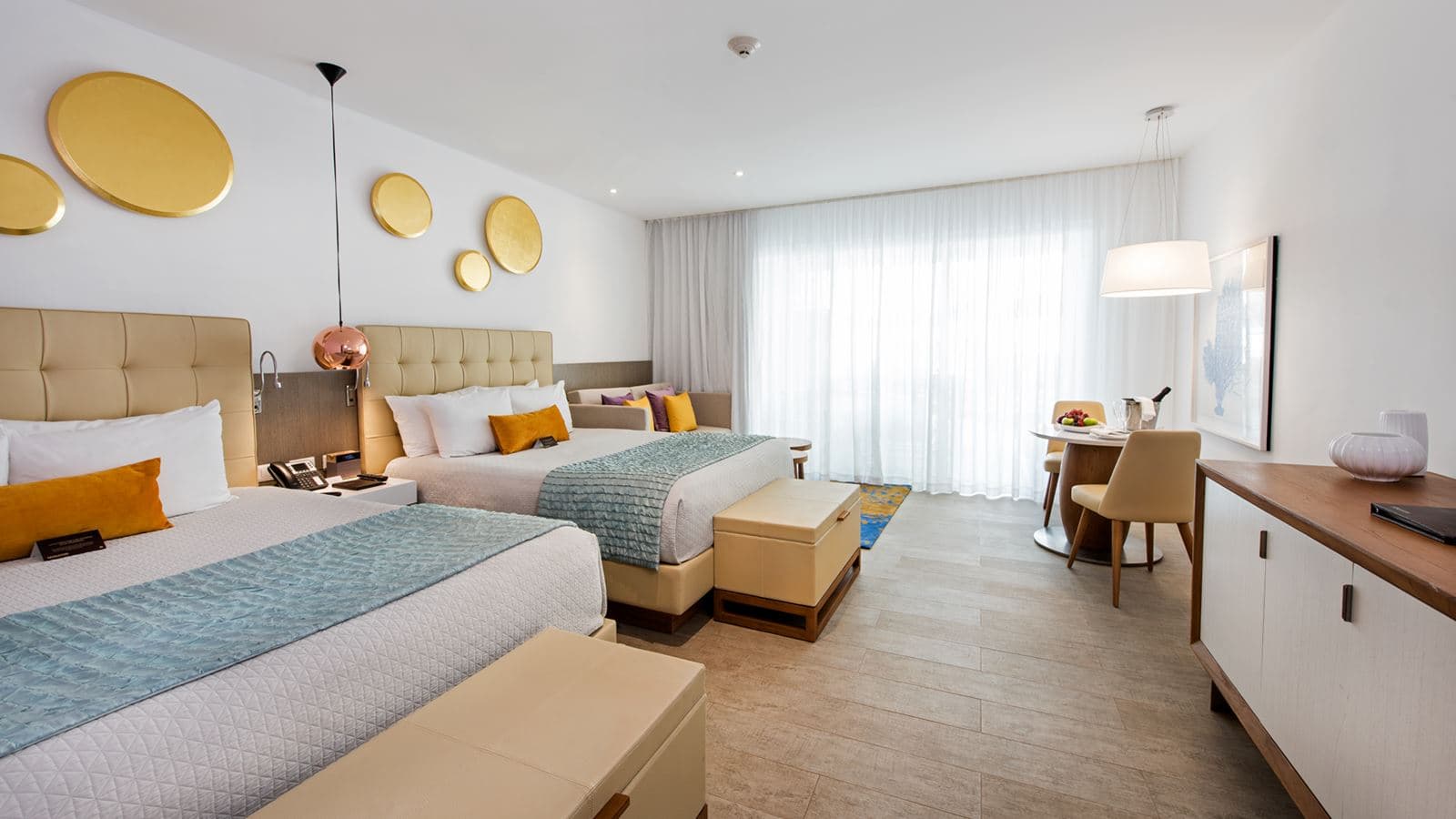 rooms-premium-swim-up-room