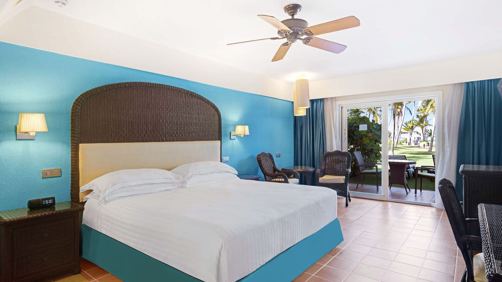 rooms-superior-room