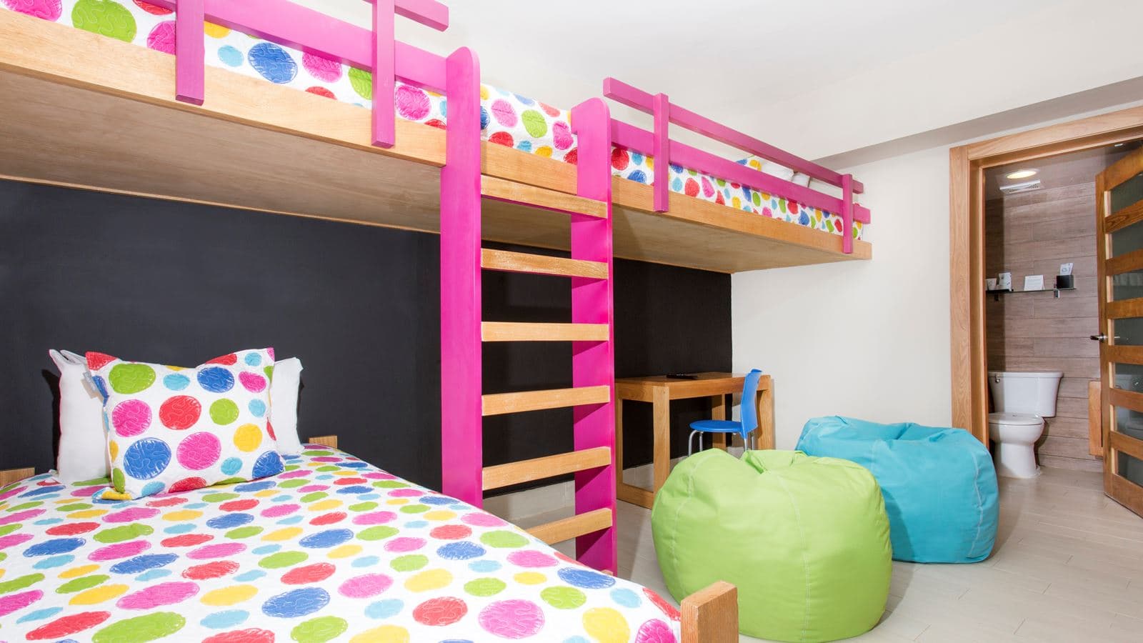 rooms-family-home