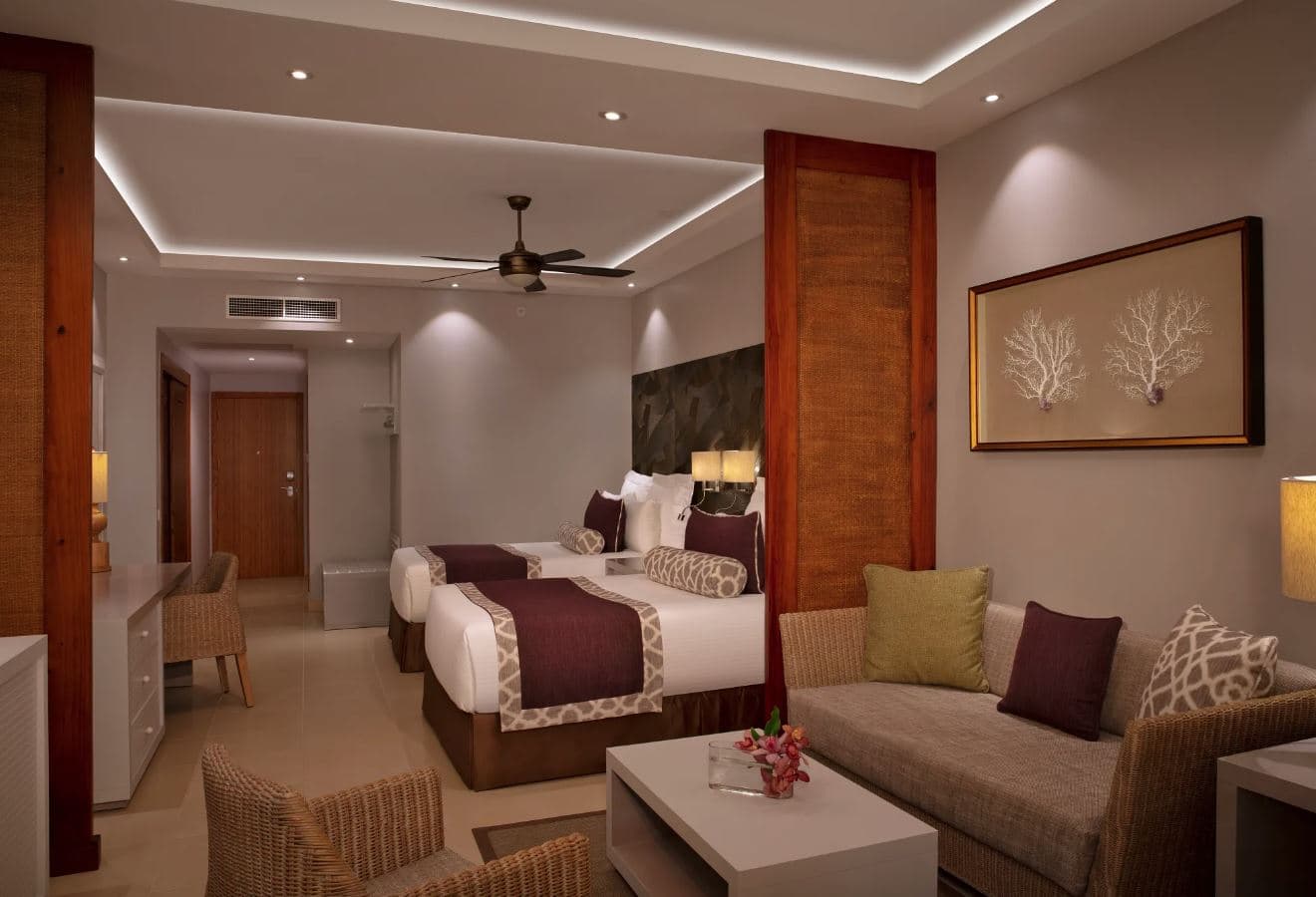 rooms-deluxe-tropical-view