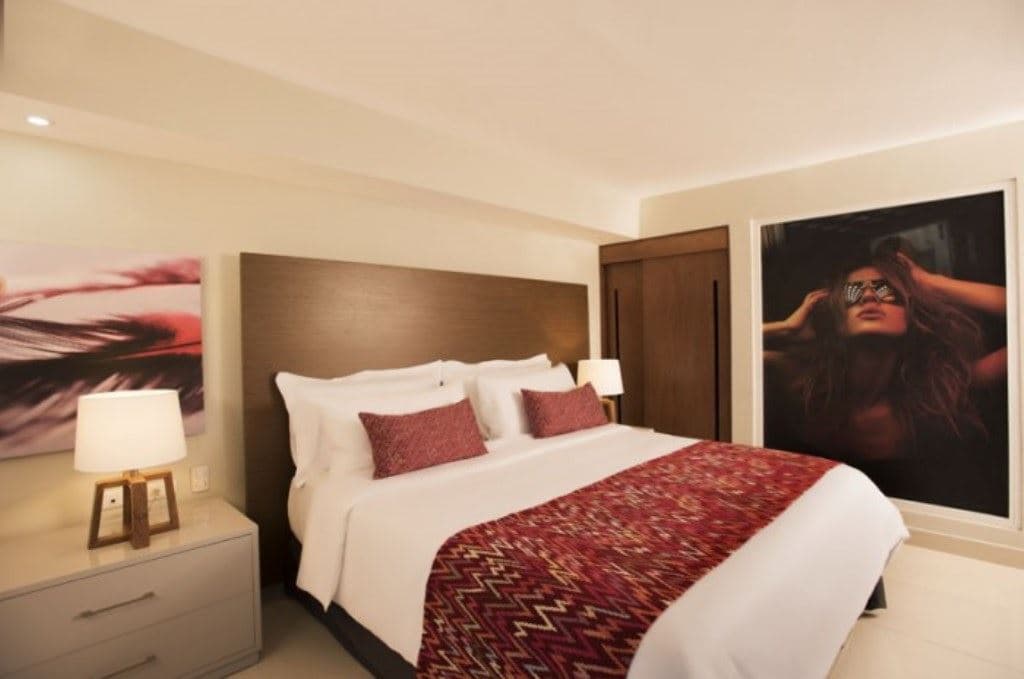 rooms-adults-only