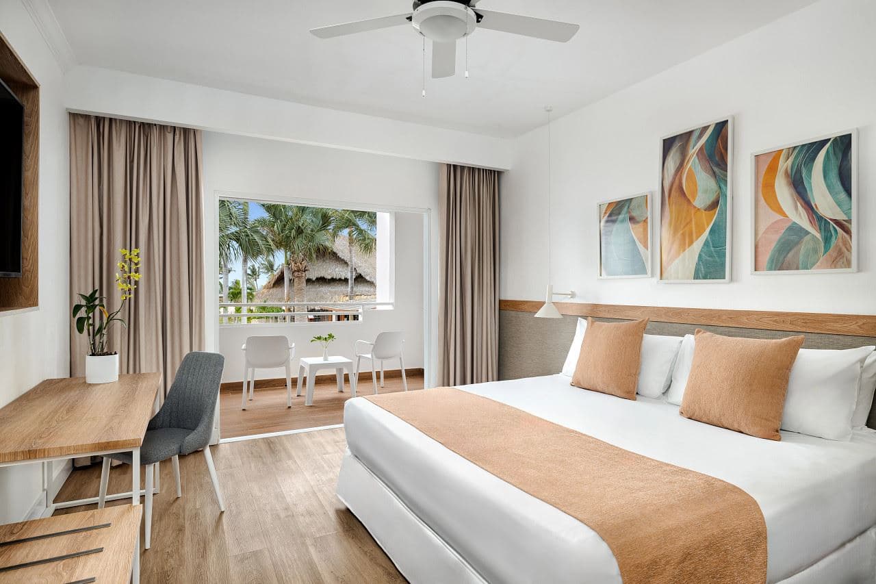 rooms-sun-club-master-suite-two-bedroom-ocean-view