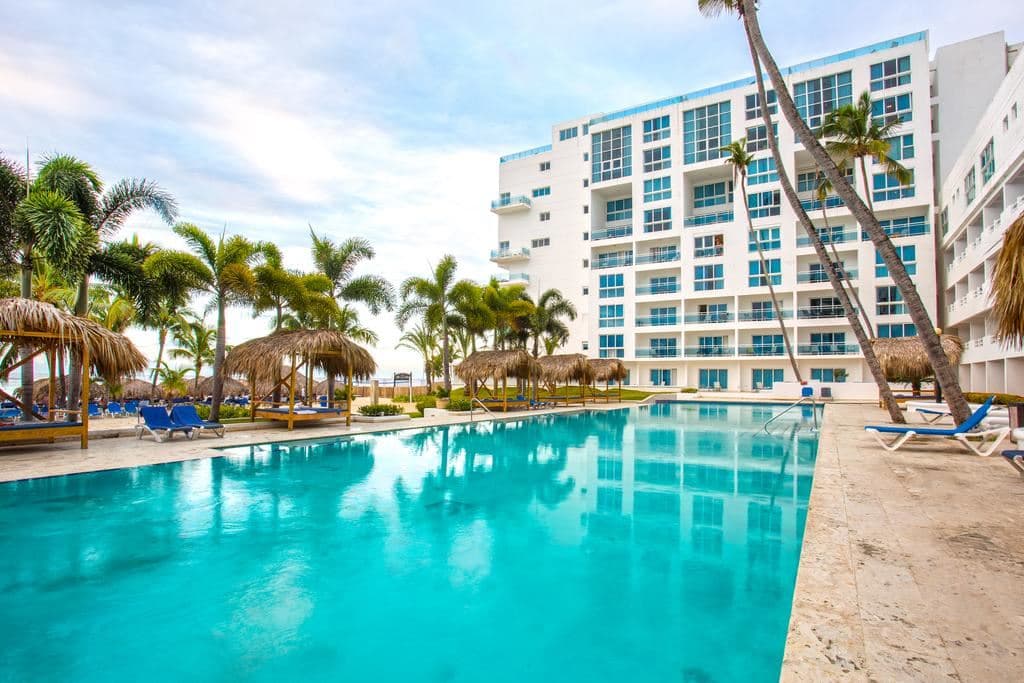 pools-outdoor-pool