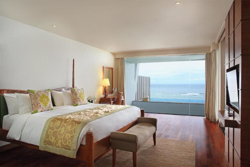 rooms-ocean-front-pool-suite