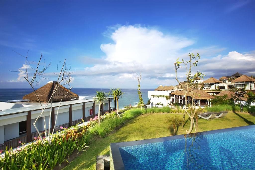 rooms-onebedroom-garden-pool-villa