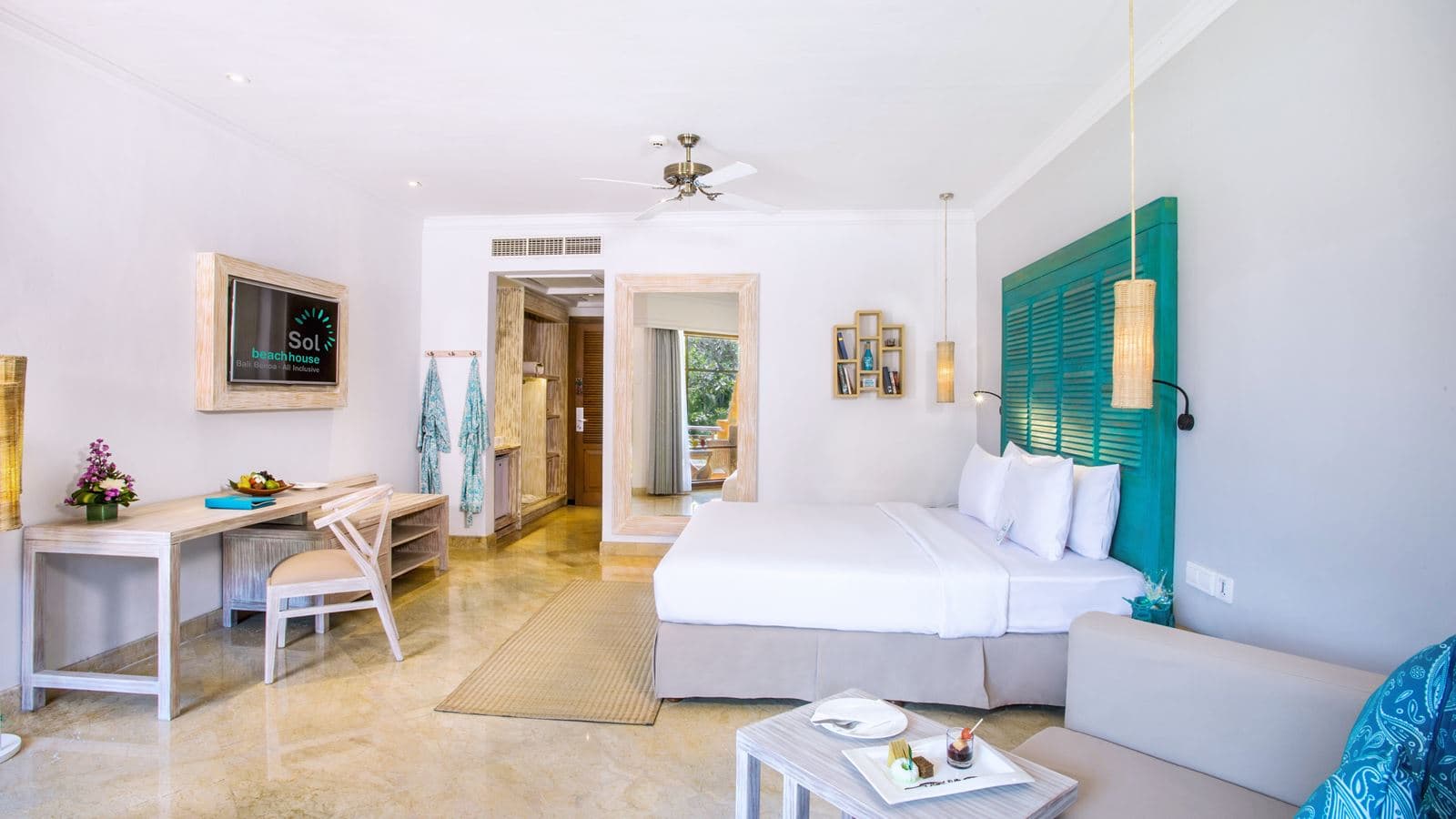 rooms-beach-house-room