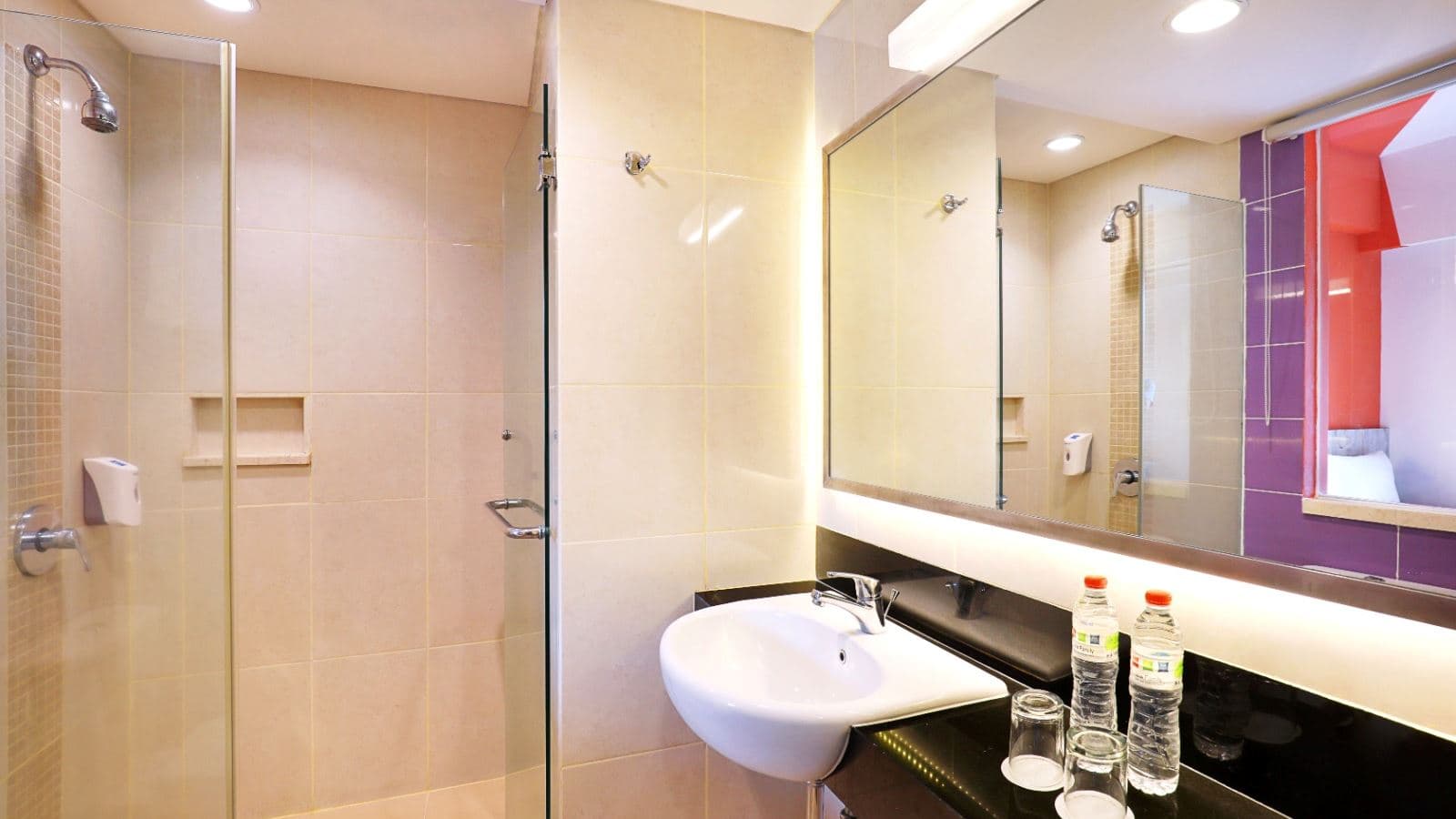 rooms-standard-room