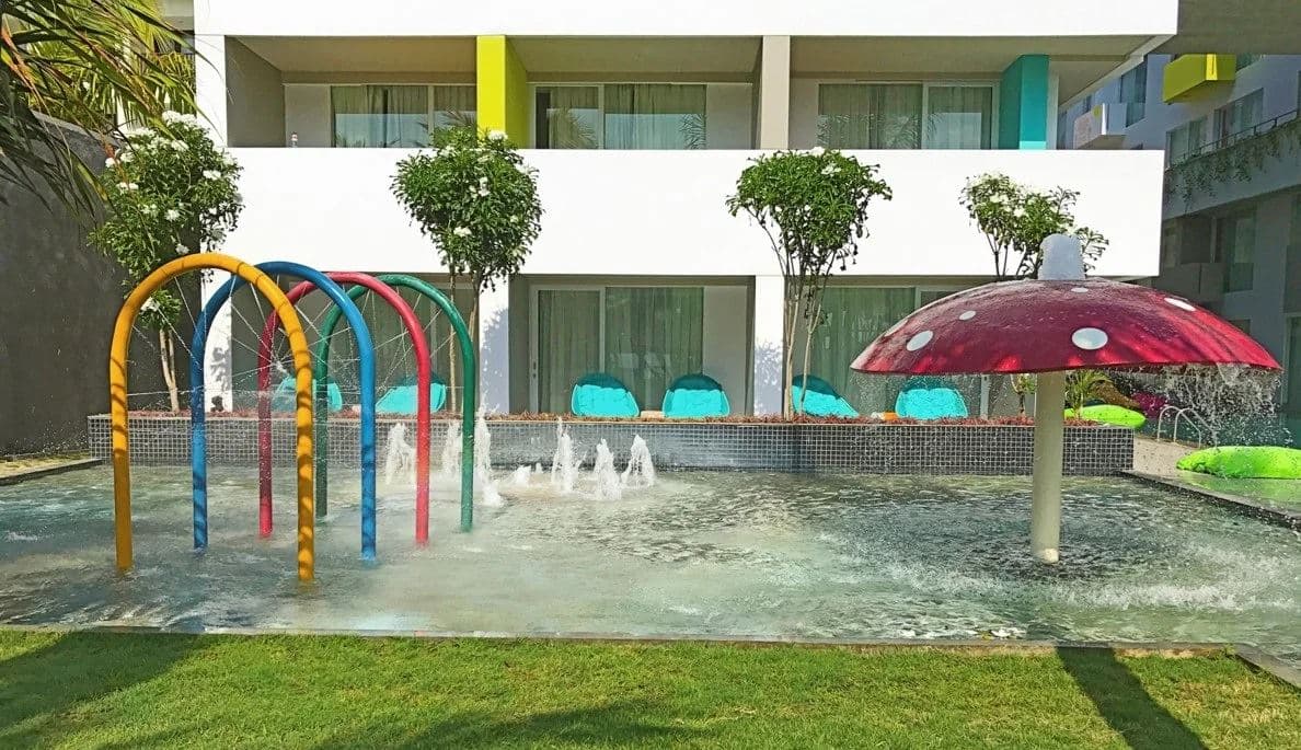 pools-outdoor-childrens-pool