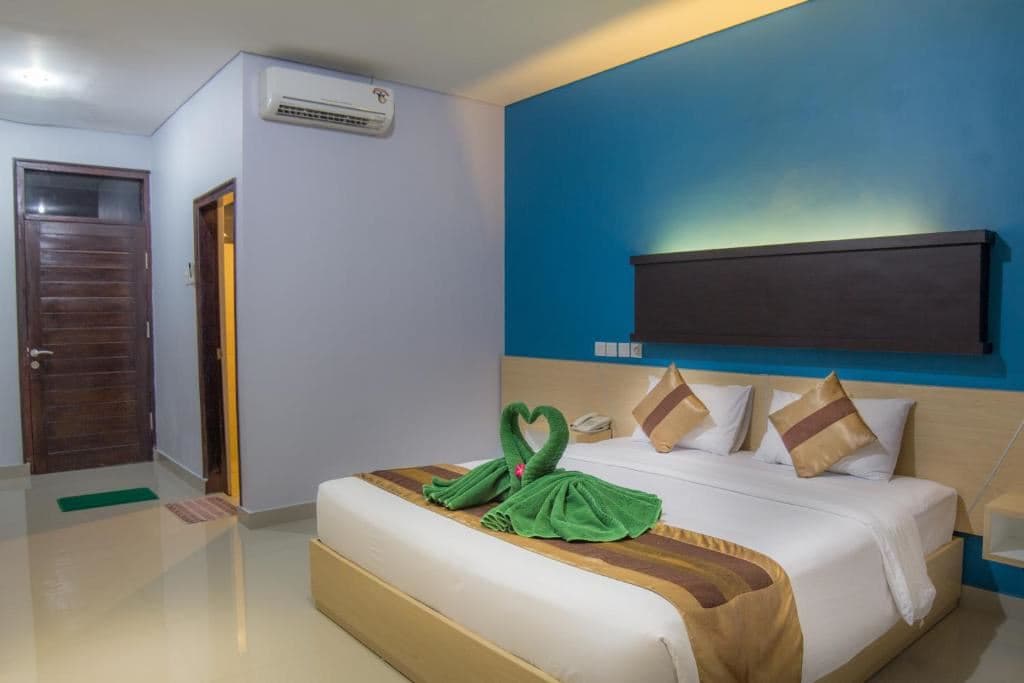 rooms-deluxe-room