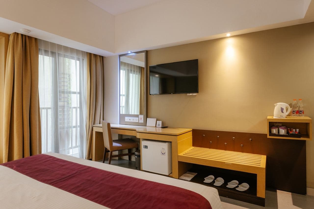 rooms-deluxe-room