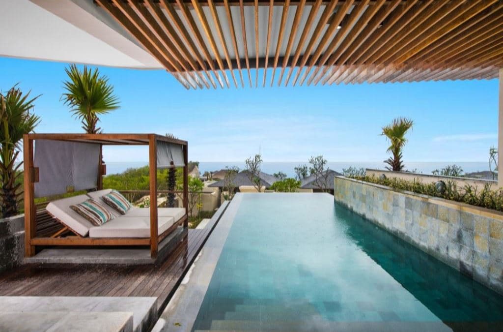 rooms-sky-pool-suite