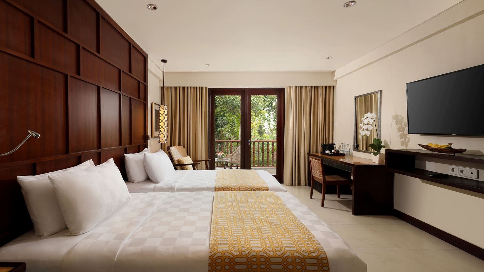 rooms-deluxe-room
