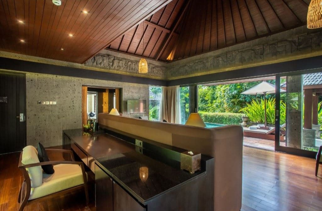 rooms-one-bedroom-riverside-pool-villa