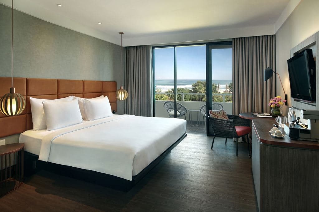 rooms-deluxe-with-ocean-view