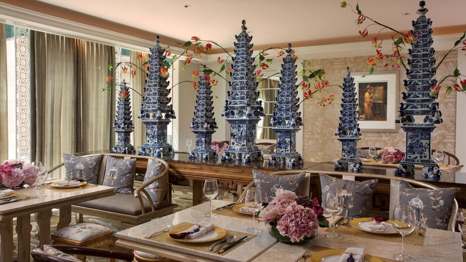 restaurants-table-8