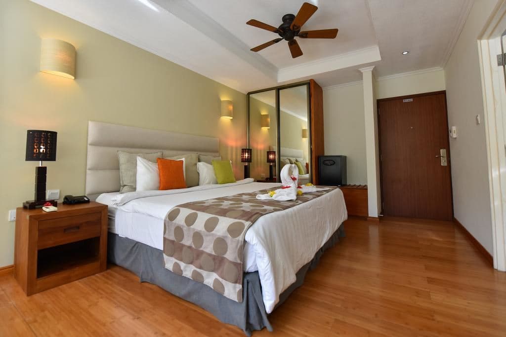 rooms-junior-suite-mountain-view