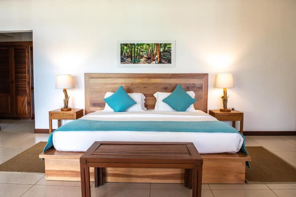 rooms-superior-room