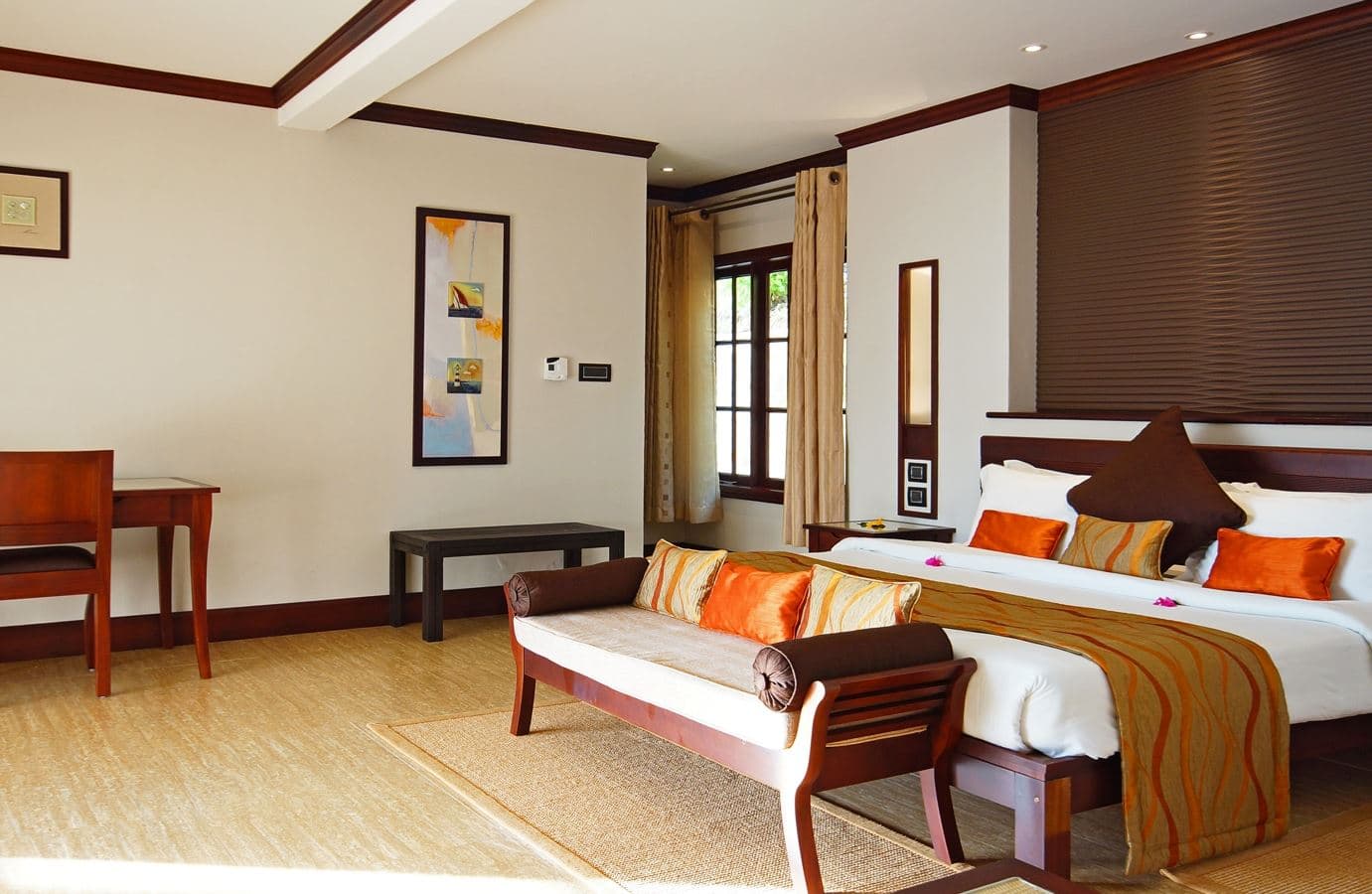 rooms-deluxe-room