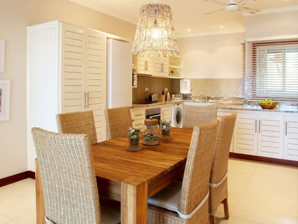 rooms-annex-a--luxury-beachfront-1bedroom-apartment