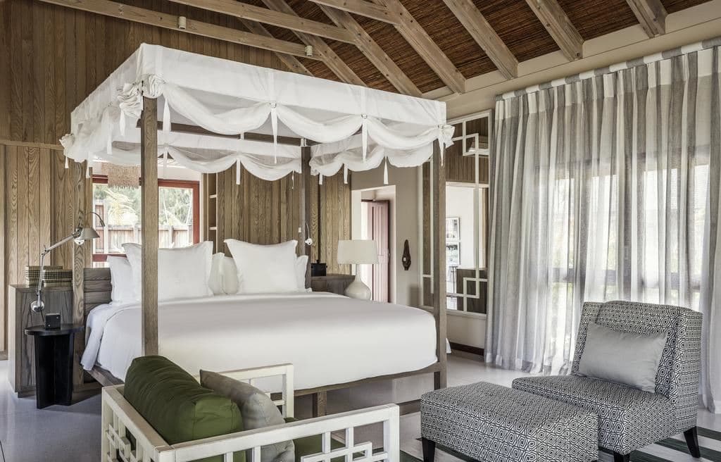 rooms-beach-pool-villa