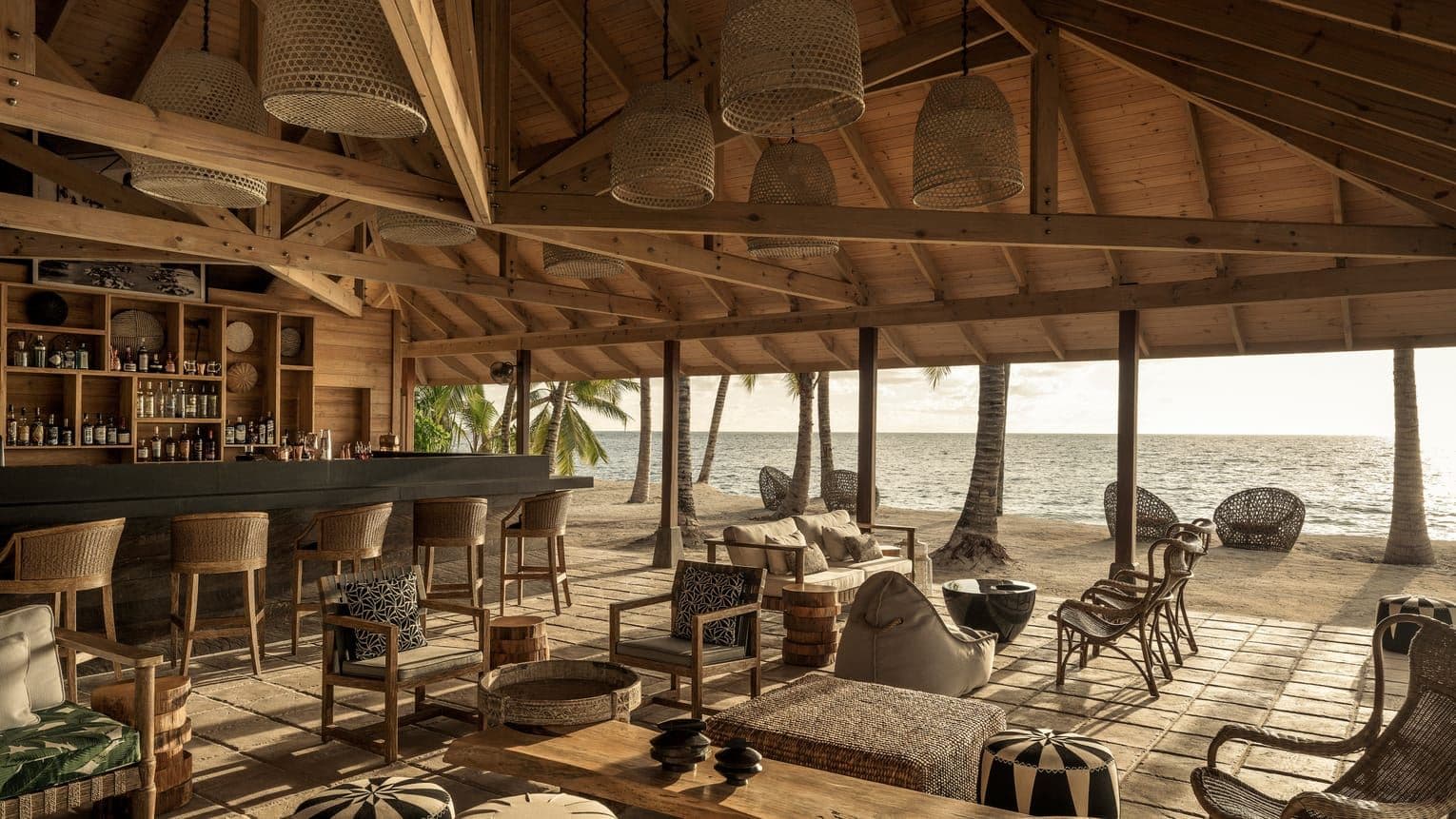 restaurants-the-bar