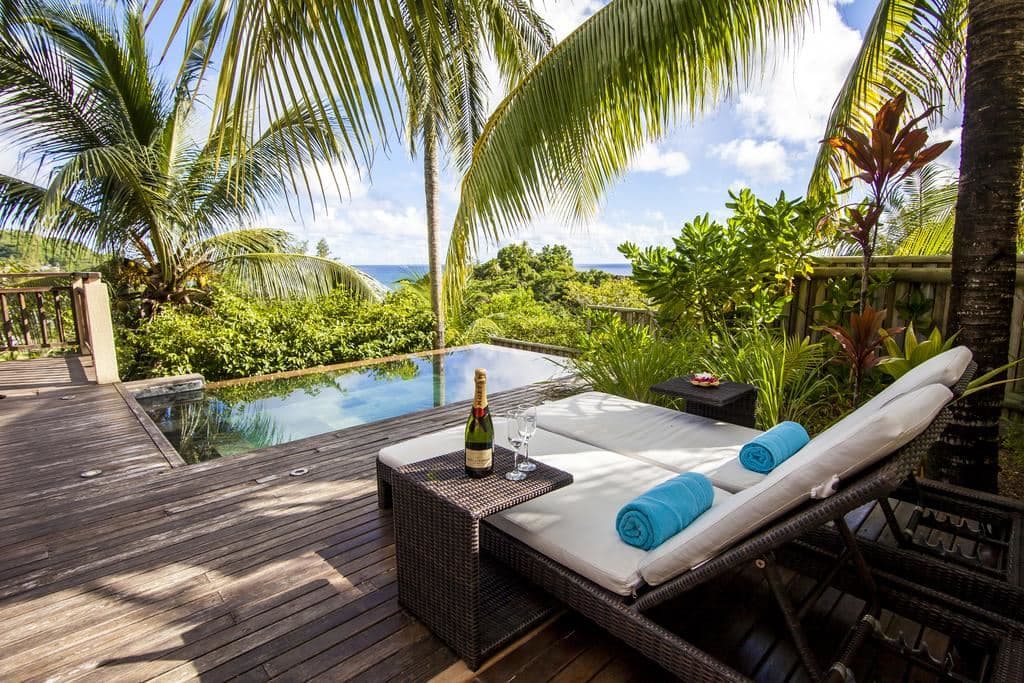 rooms-pool-villa