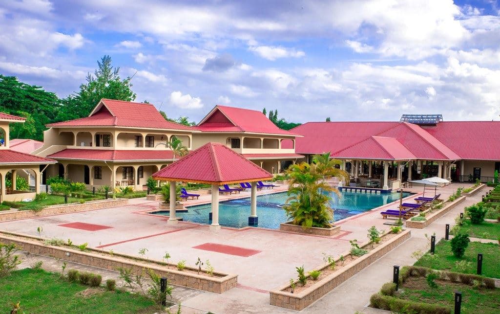 pools-outdoor-pool