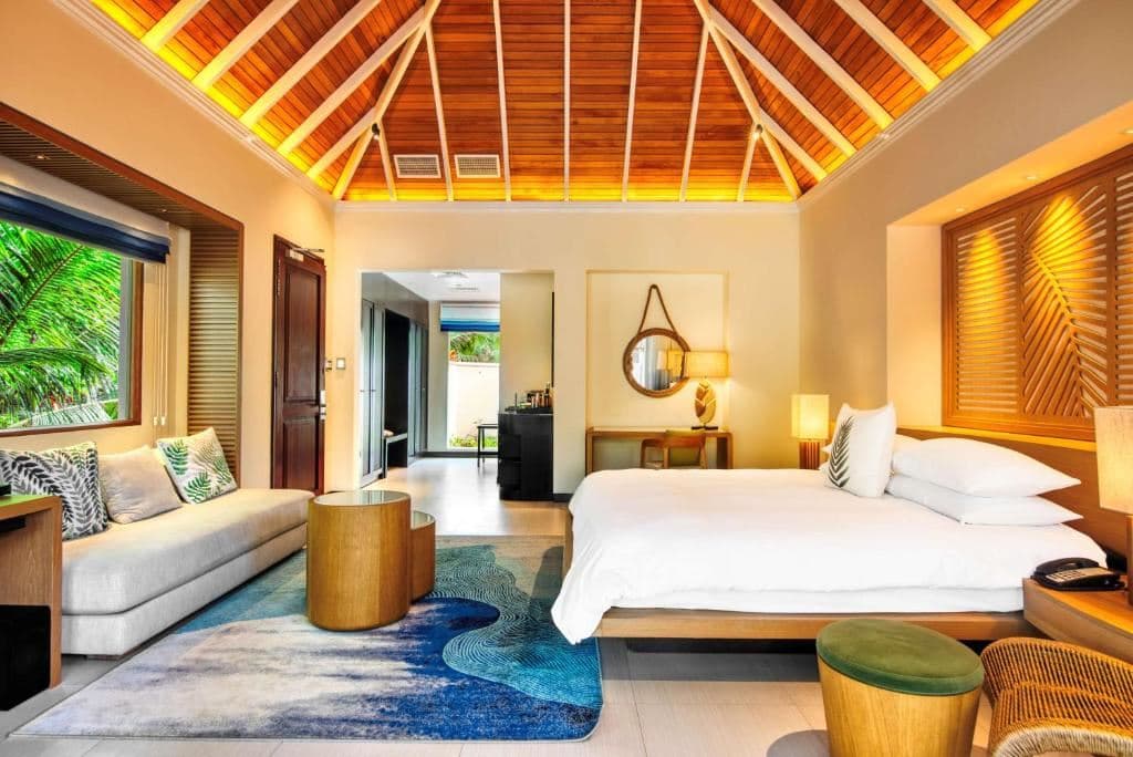 rooms-two-bedroom-garden-oasis-family-pool-villa