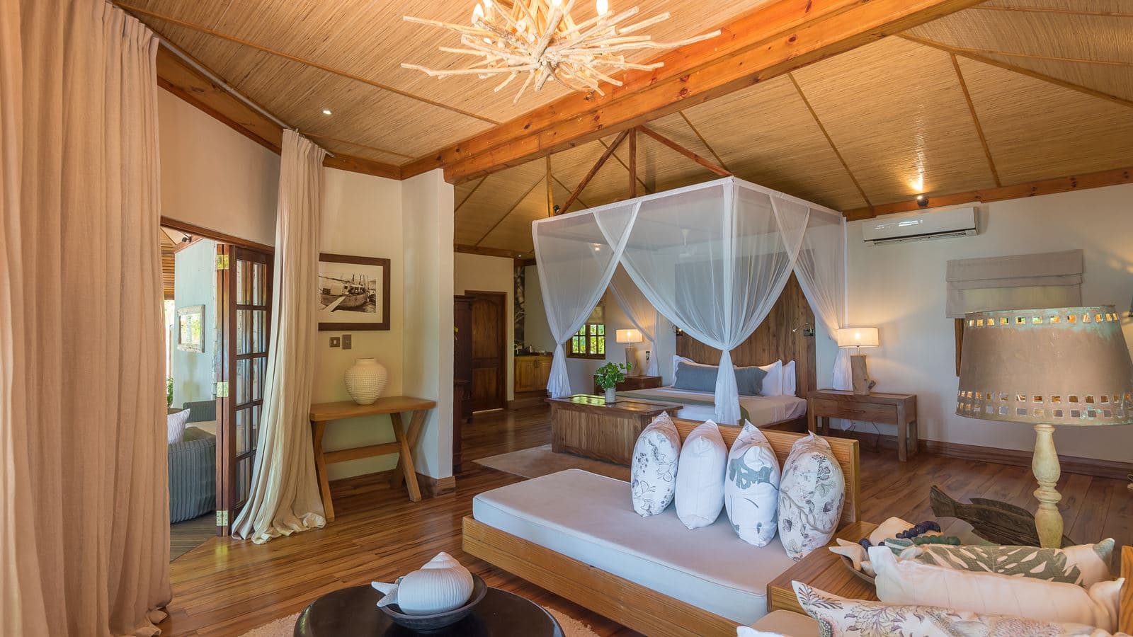 rooms-beach-villa
