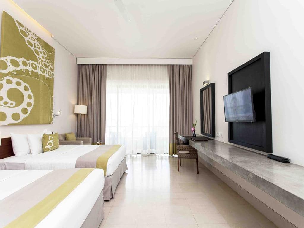 rooms-deluxe-room