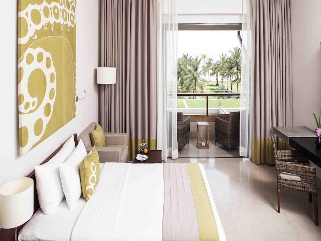 rooms-deluxe-room