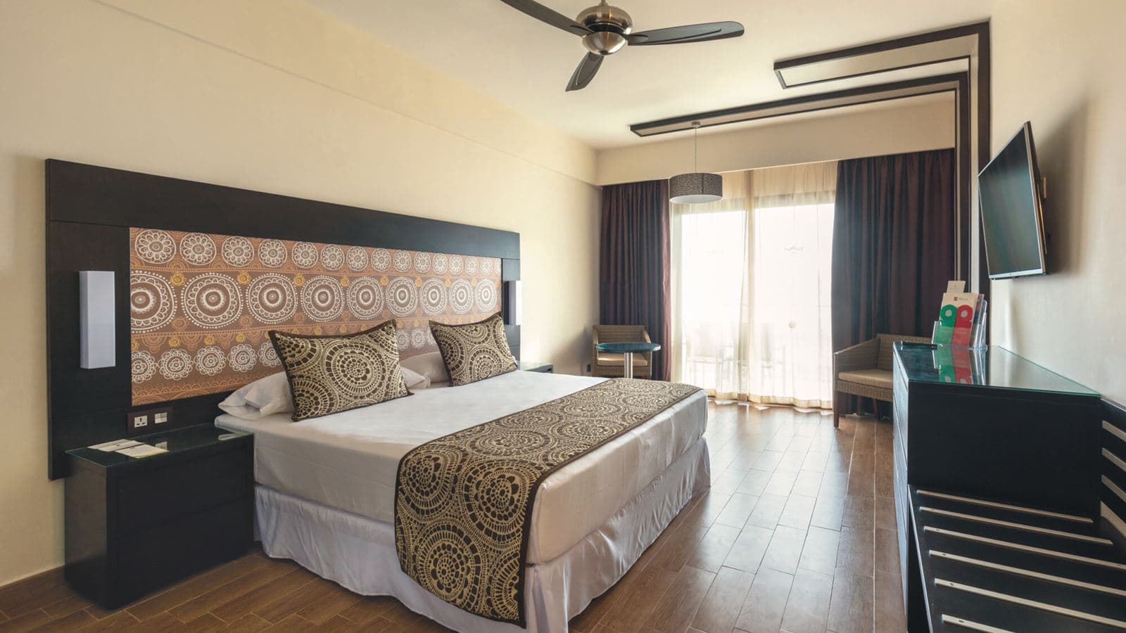 rooms-junior-suite