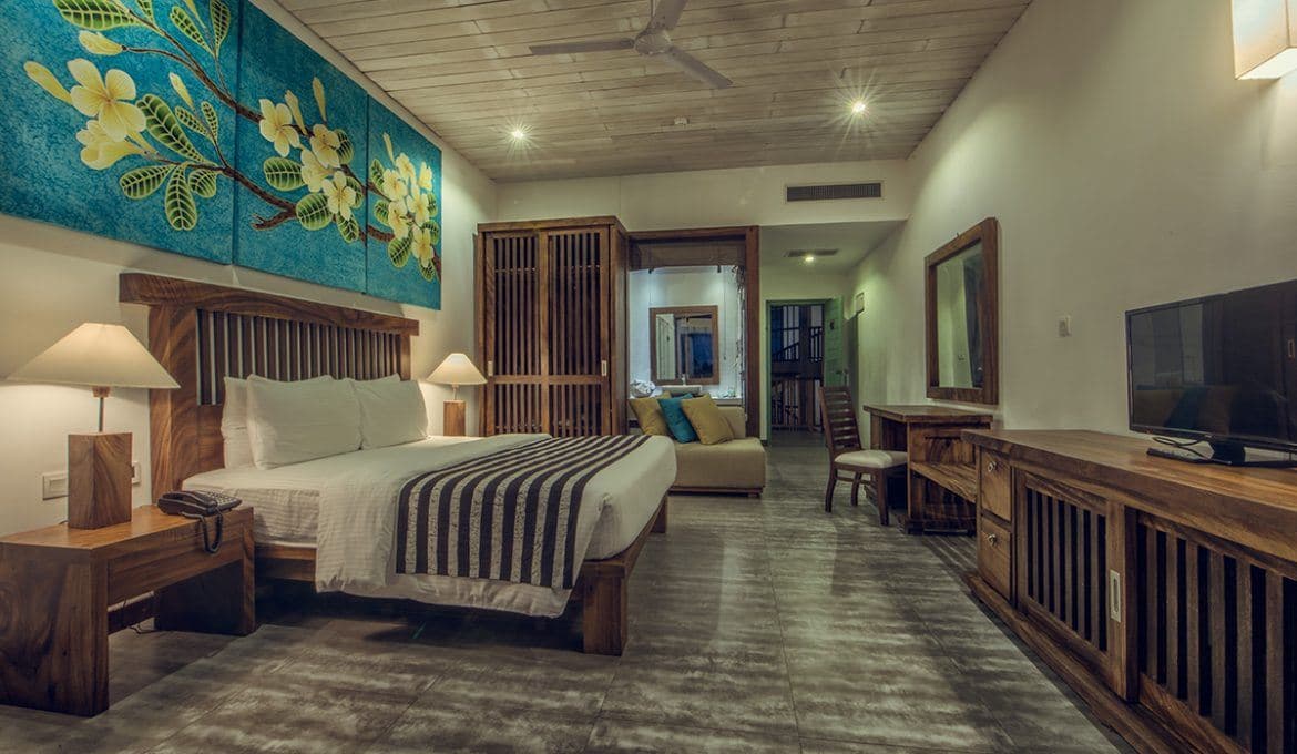 rooms-deluxe-room