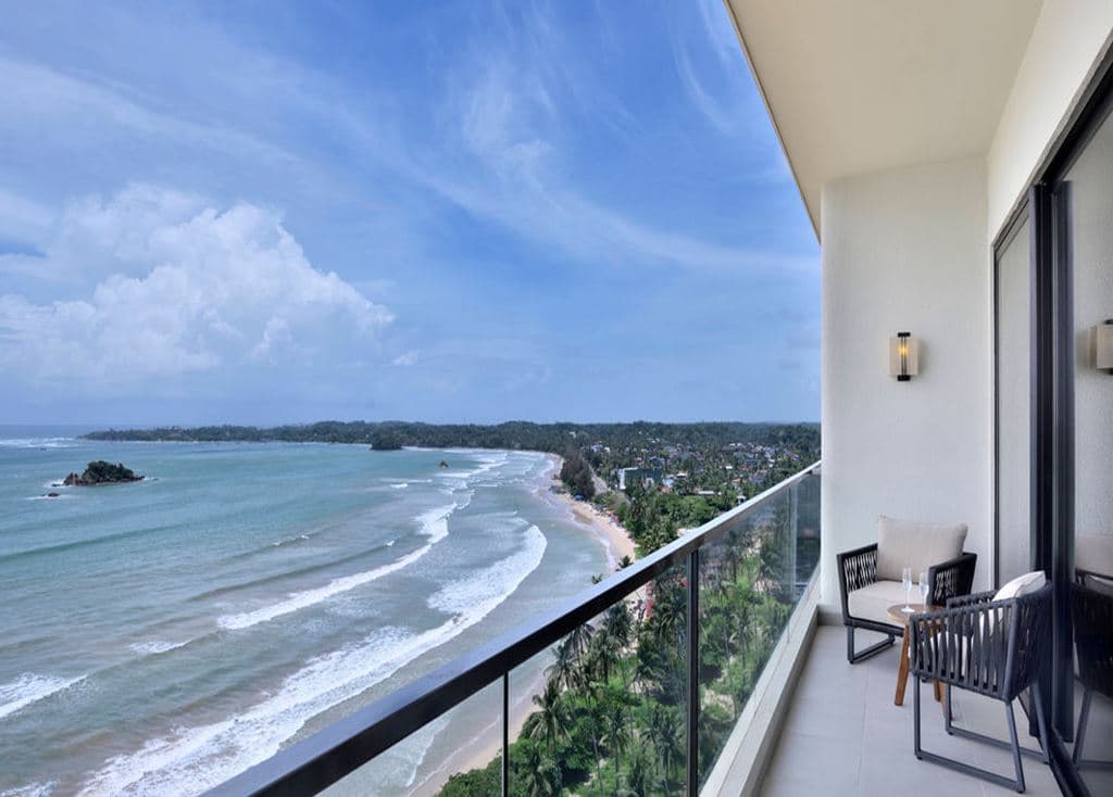 rooms-superior-ocean-suite