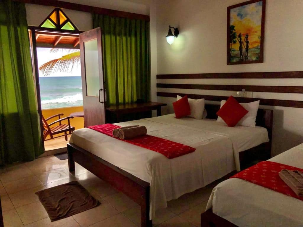 rooms-sea-front-deluxe-ac