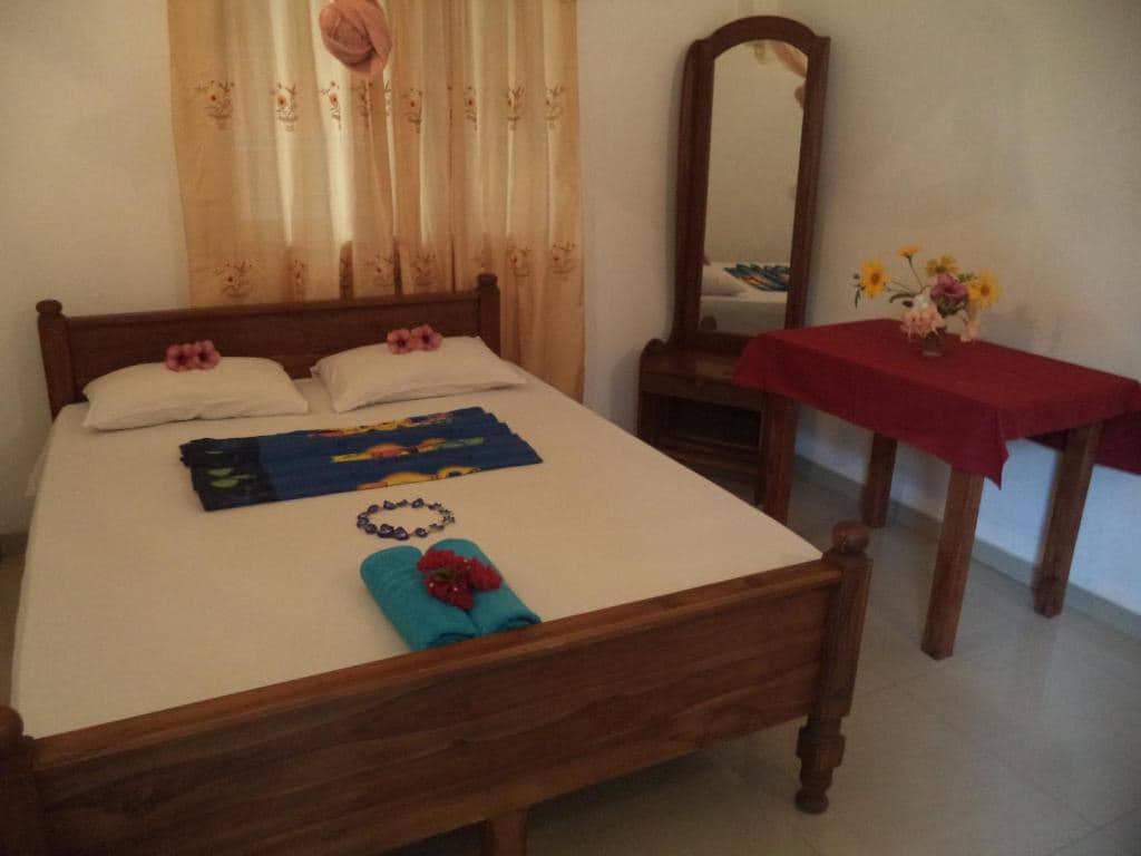 rooms-deluxe-room