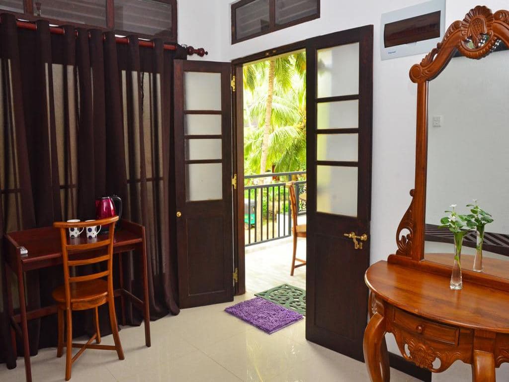 rooms-double-room-with-balcony