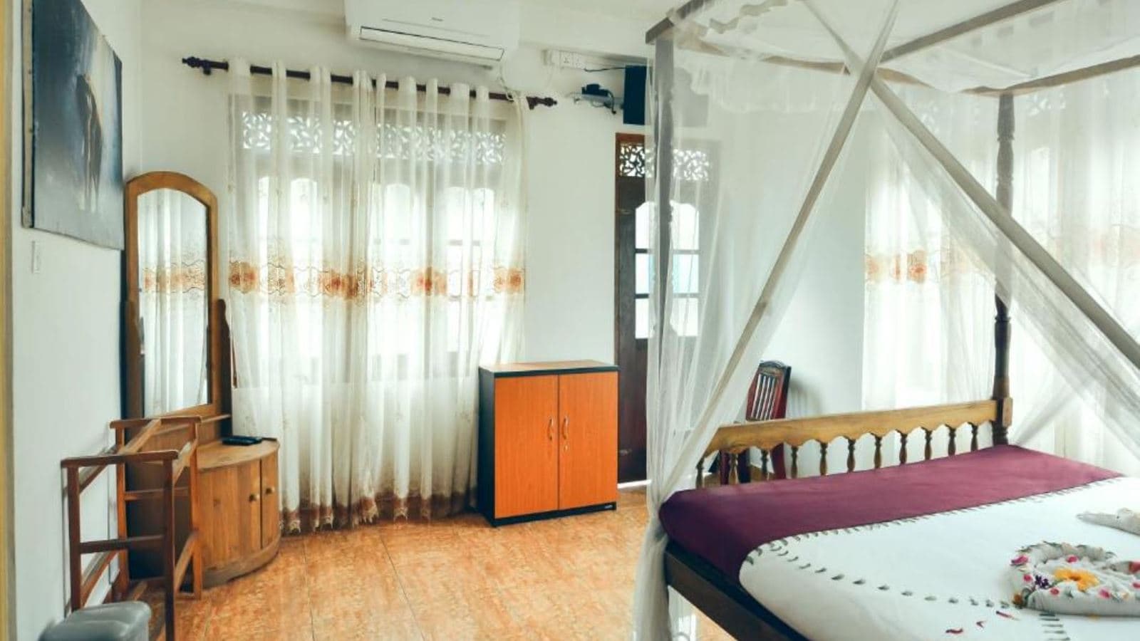 rooms-standard-room