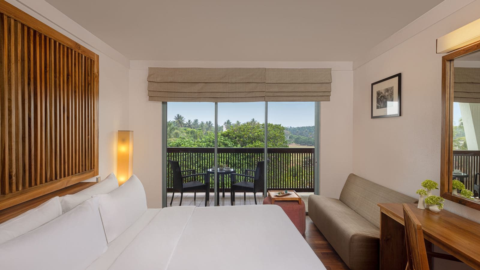 rooms-superior-room