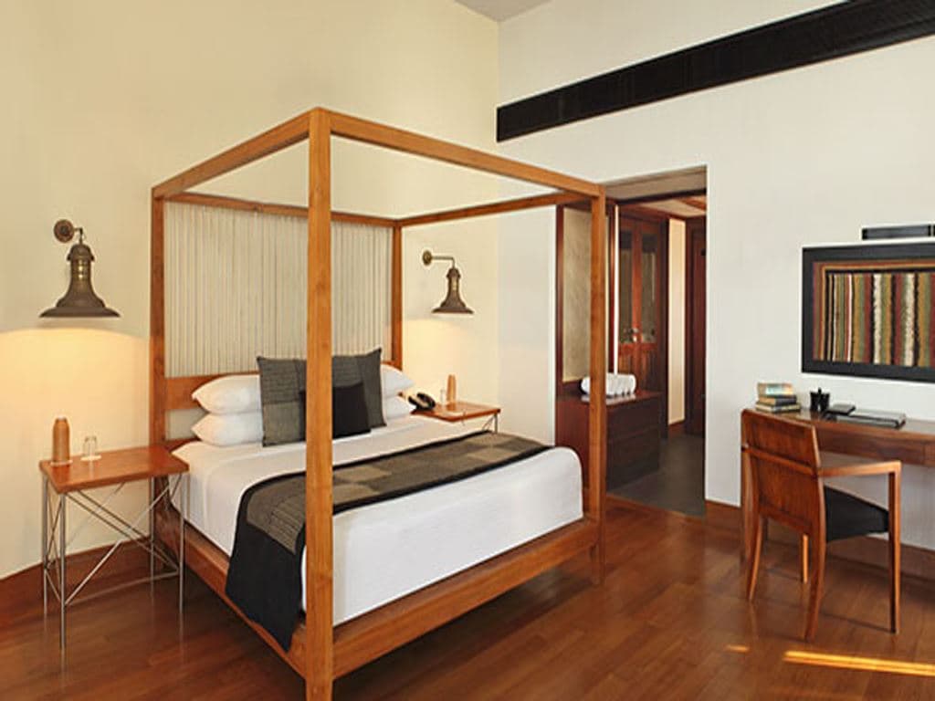 rooms-luxury-suite