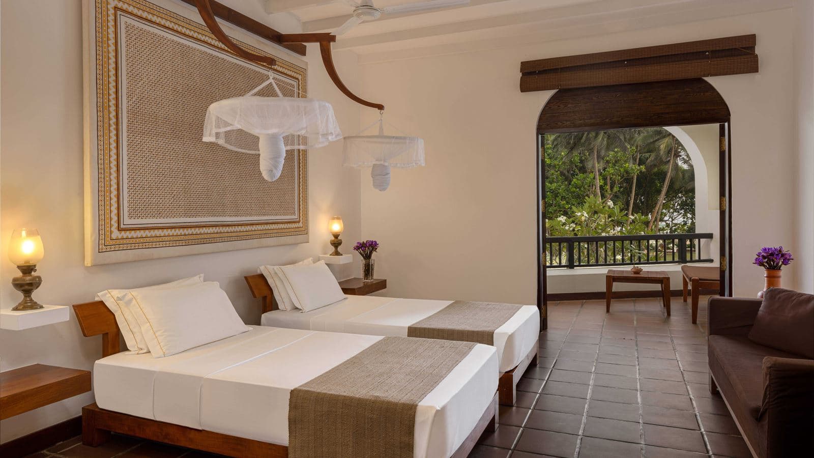 rooms-deluxe-room