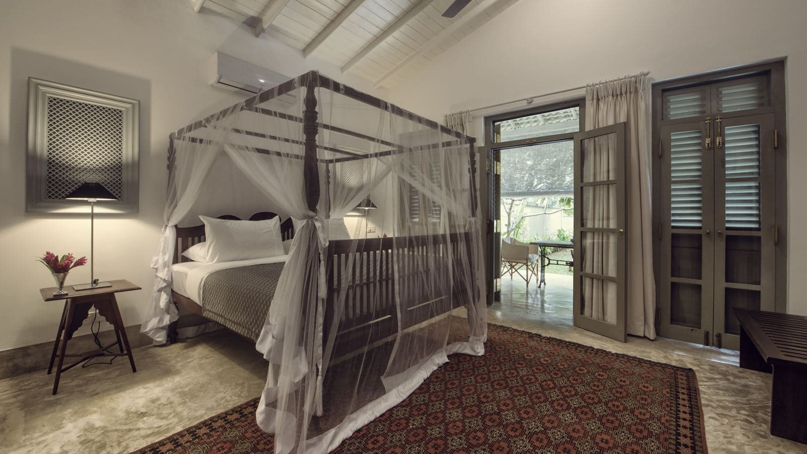 rooms-sea-view-room