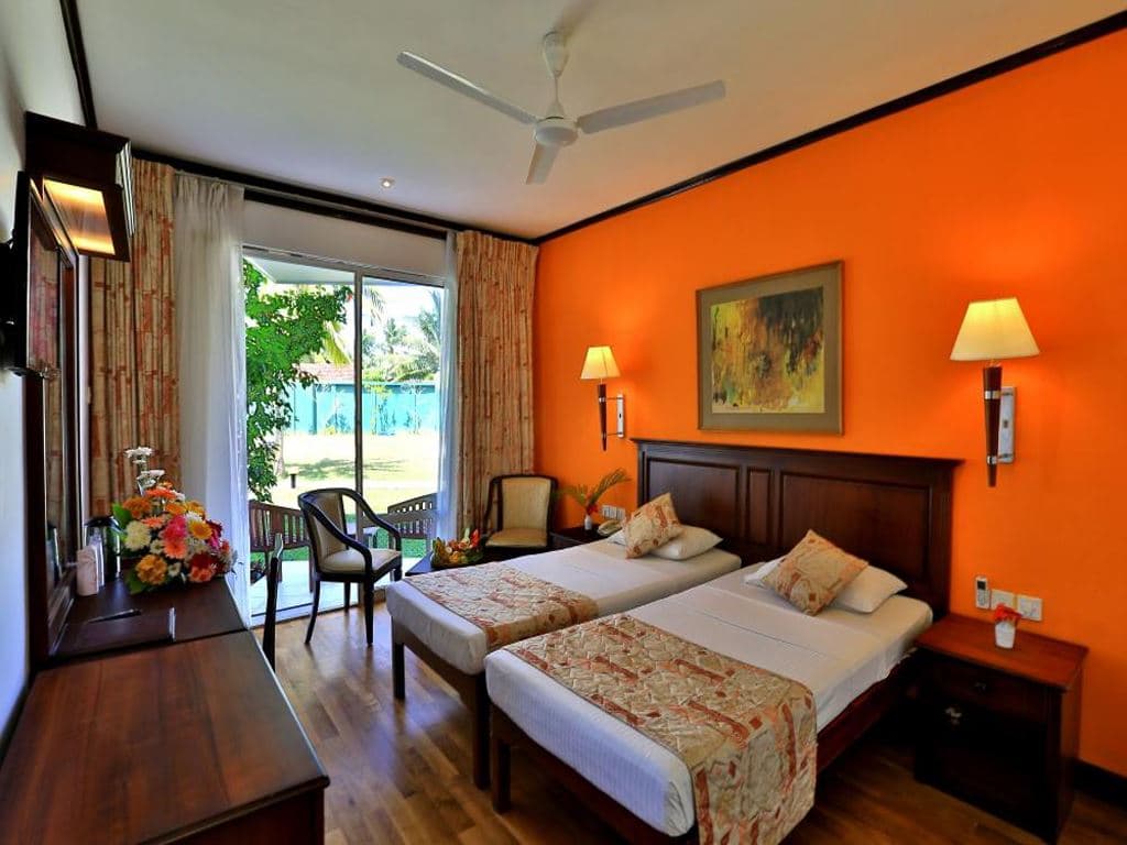 rooms-deluxe-room