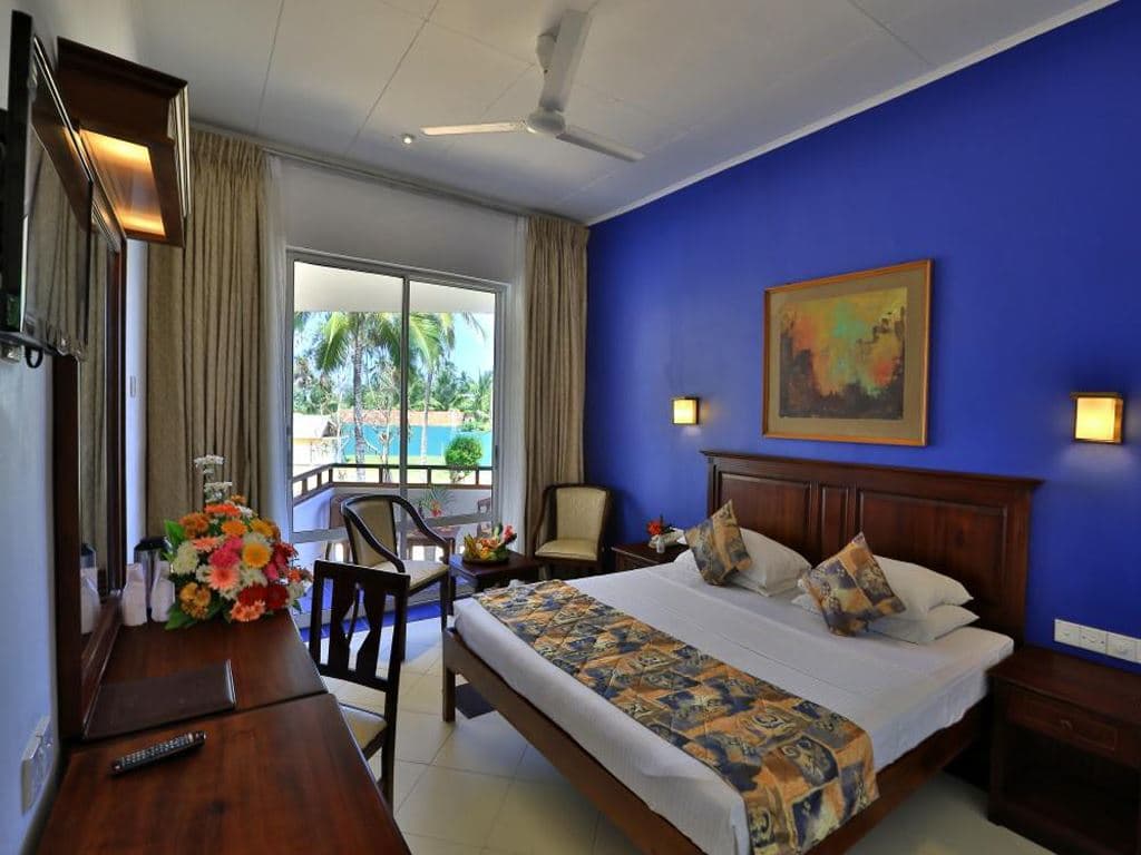 rooms-deluxe-room