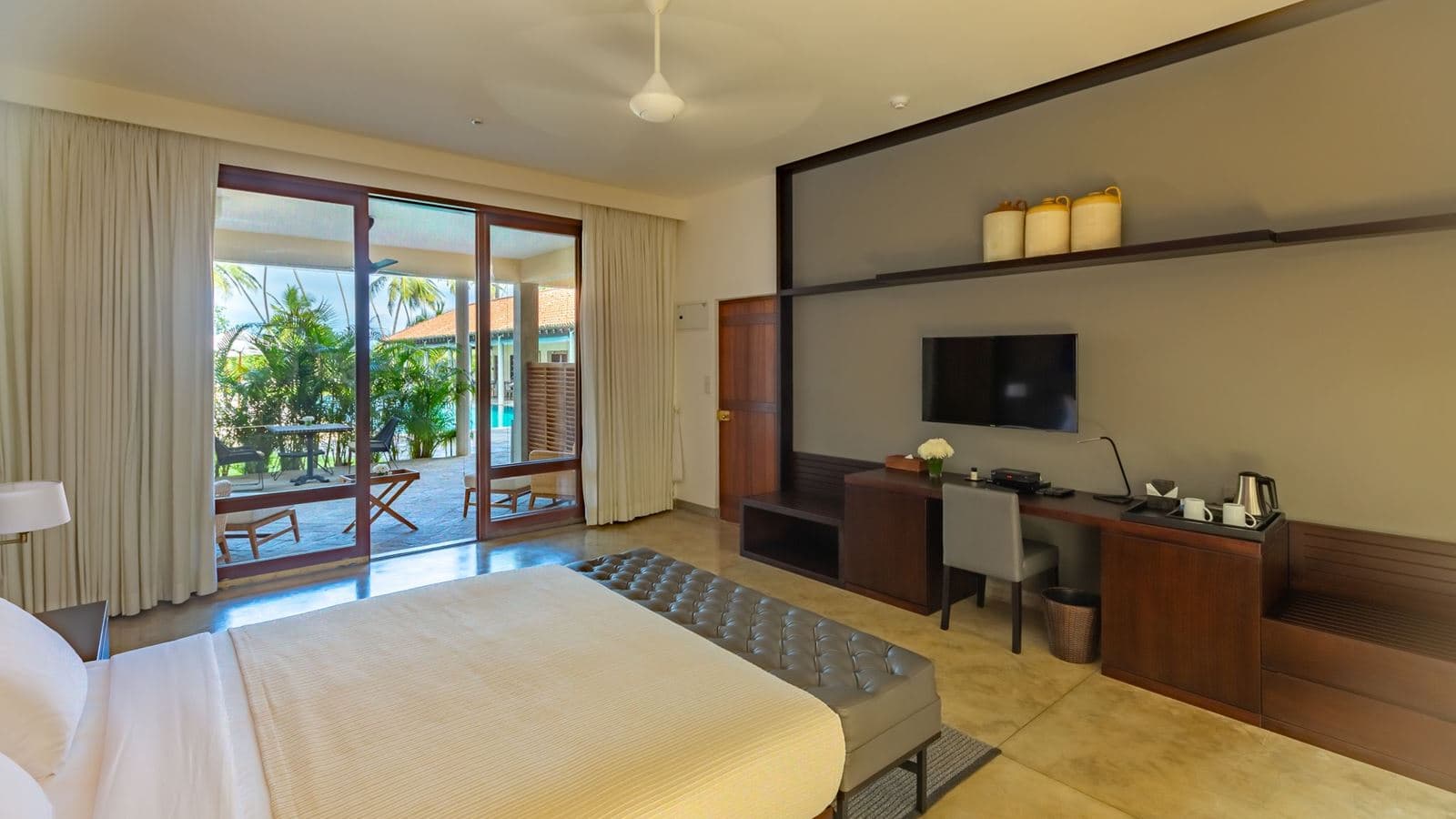 rooms-superior-room