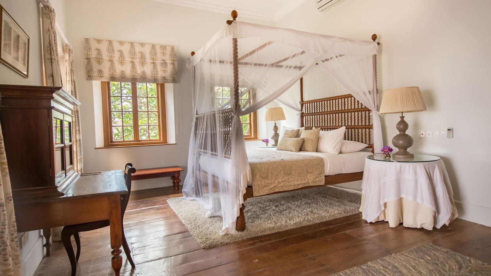 rooms-sea-view-room