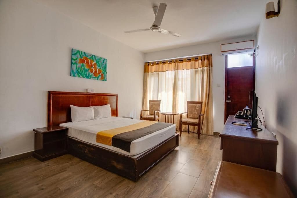 rooms-deluxe-non-ocean-view
