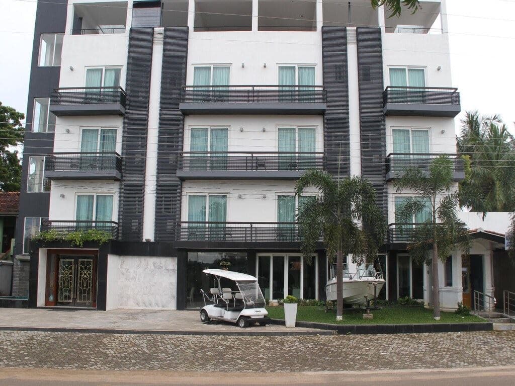 general-main-building