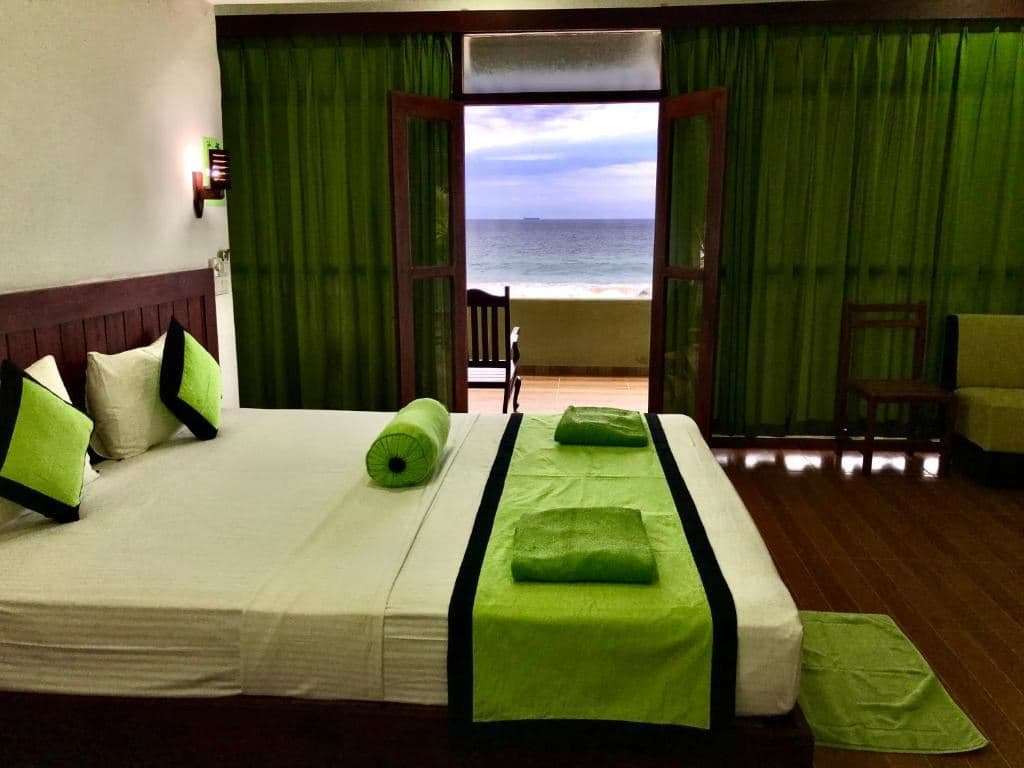 rooms-superior-sea-front-sea-view-ac